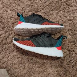Adidas Boost Size 4