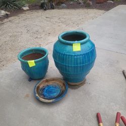 2 CERAMIC POTS