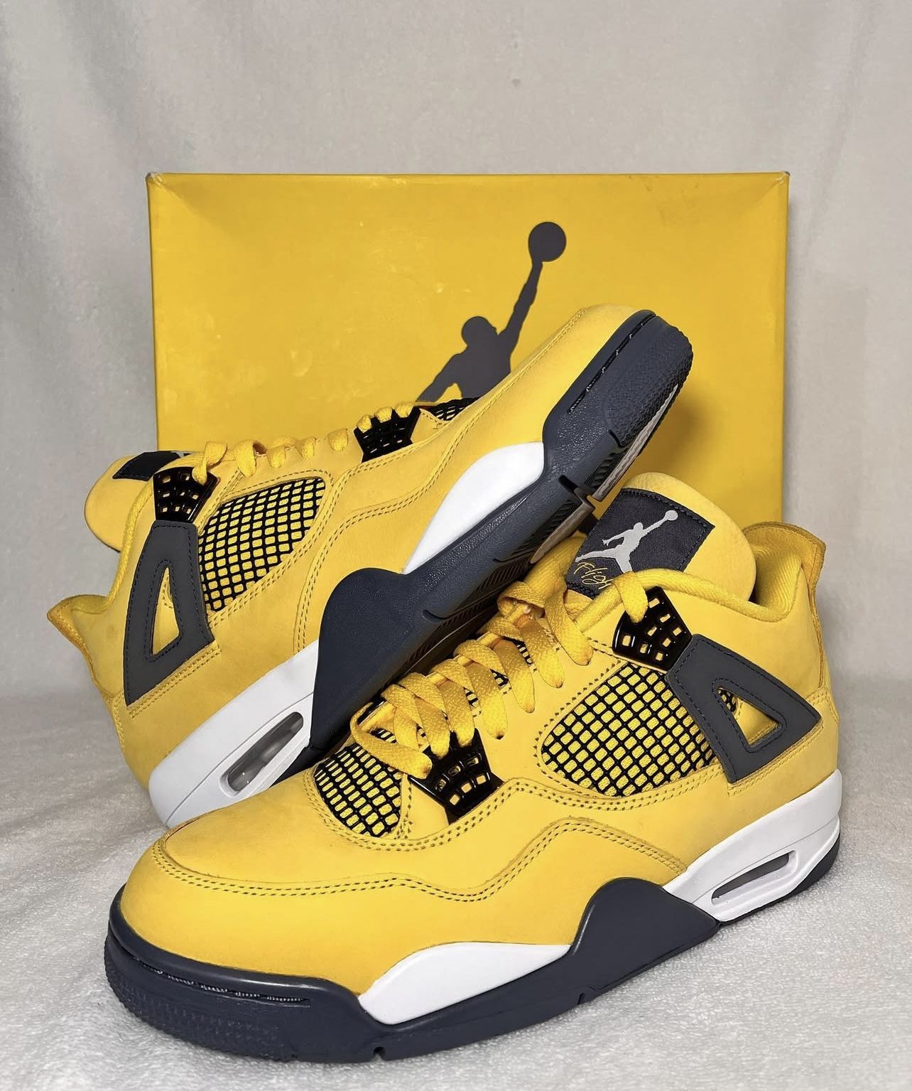 Jordan 4s
