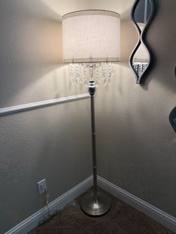 Floor lamp
