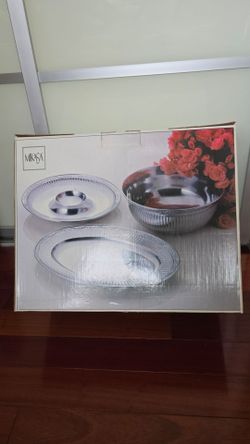 Mikasa serving set