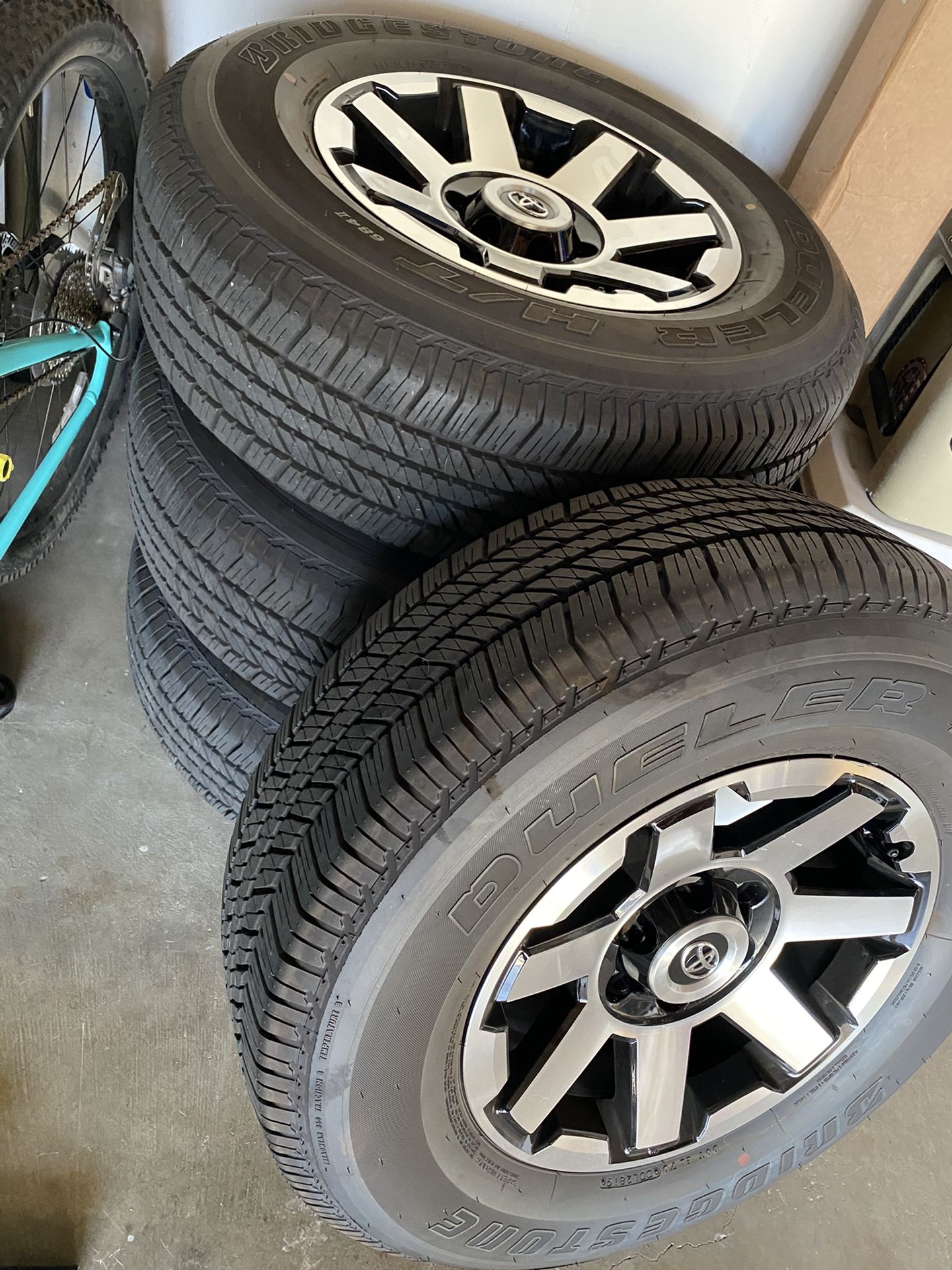 Toyota 4Runner stock tires/wheels $650 obo