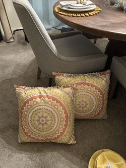 Decorate Fall Pillows