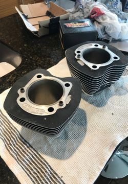 Harley Davidson TC88 twin cam cylinders