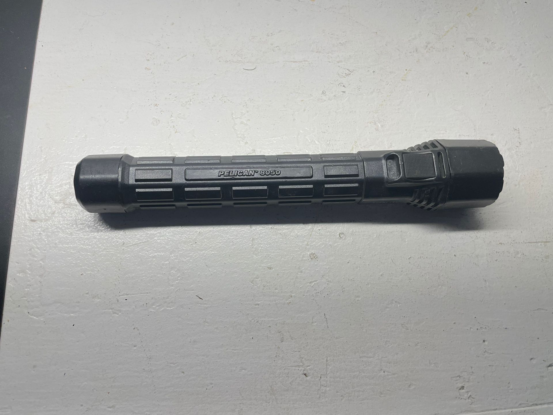 Pelican 8050 Flashlight