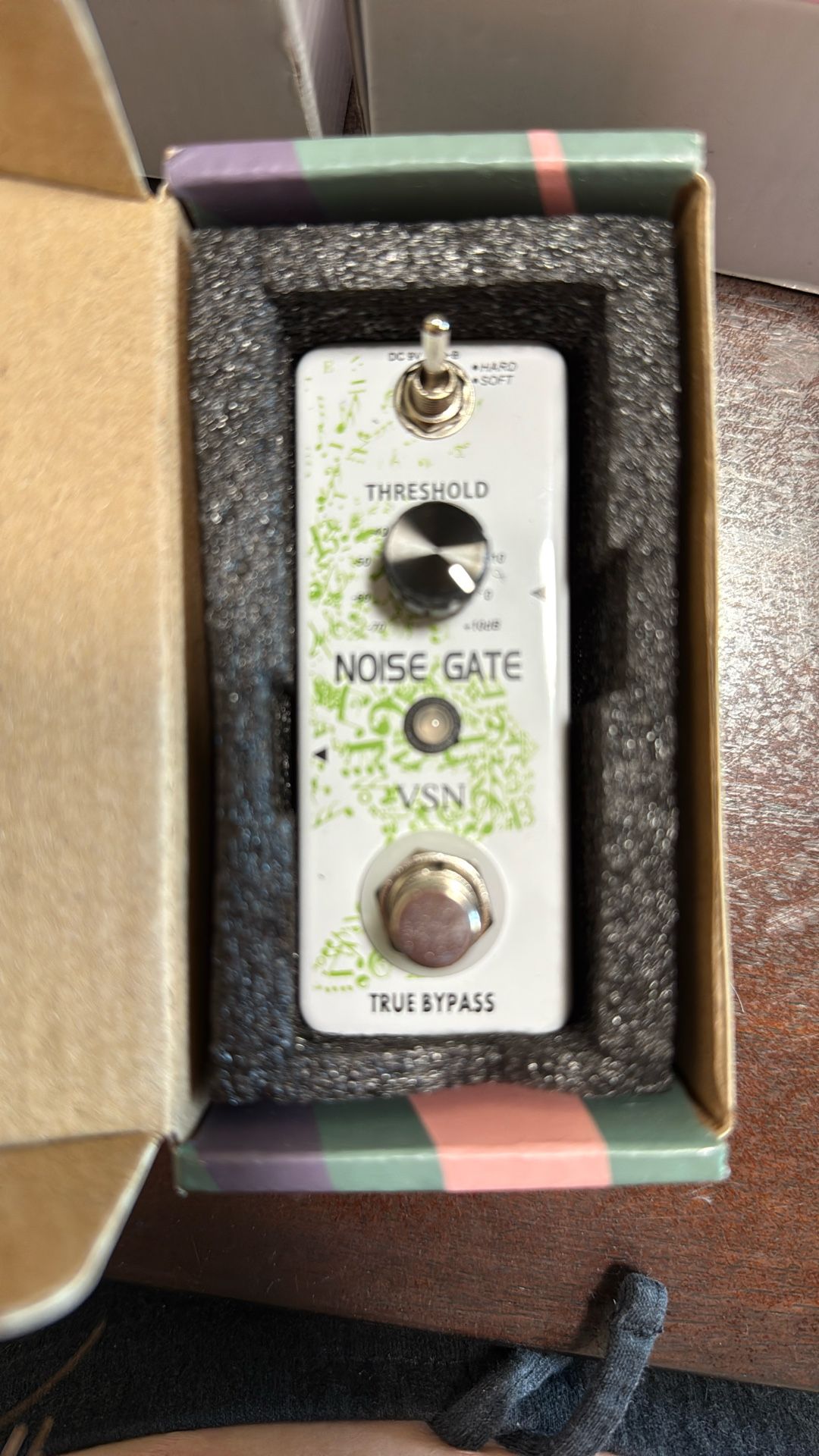 Dinner Do Deluxe Guitar Tuner