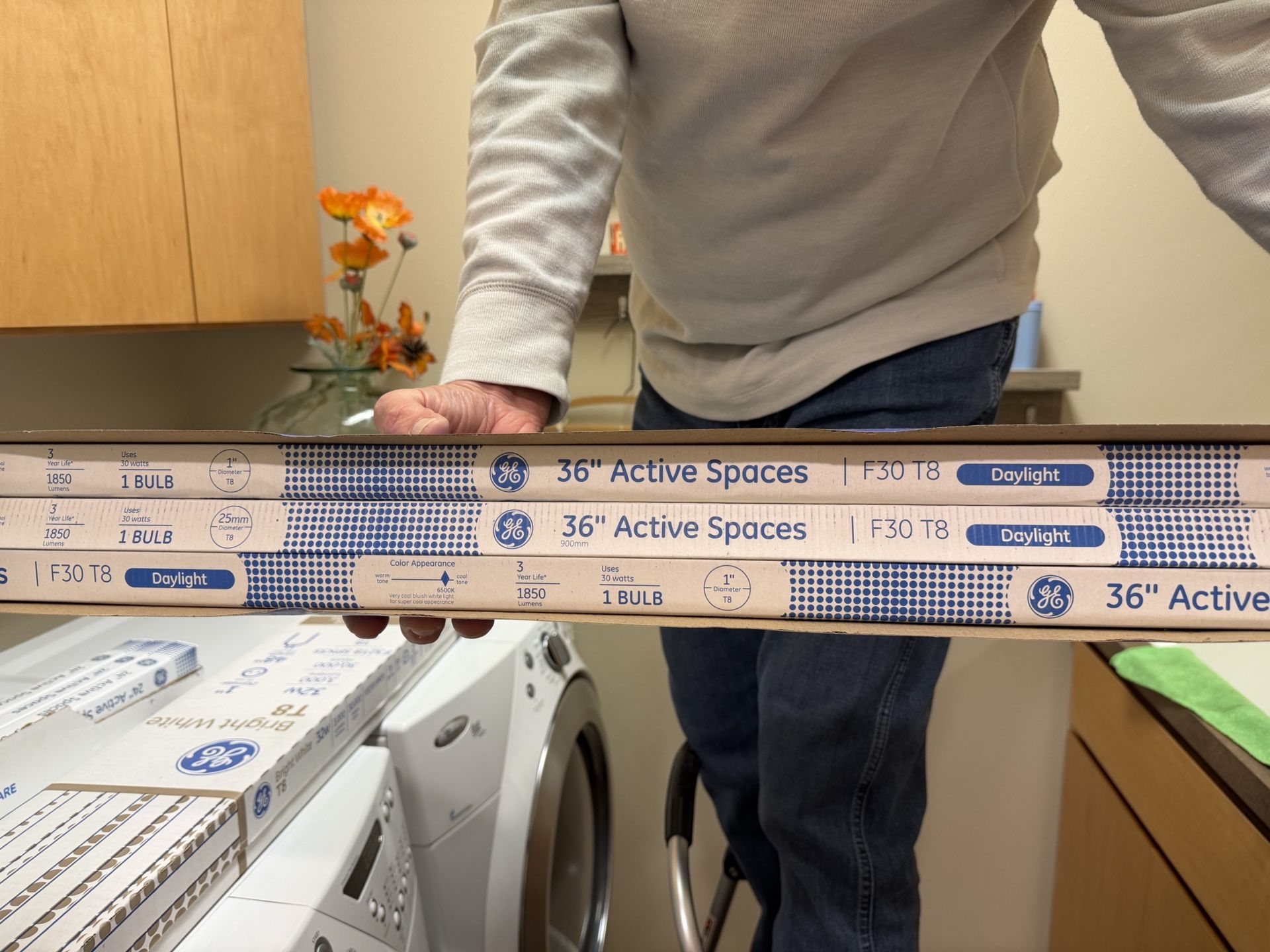 3 GE Flourescent Light Bulbs 36”