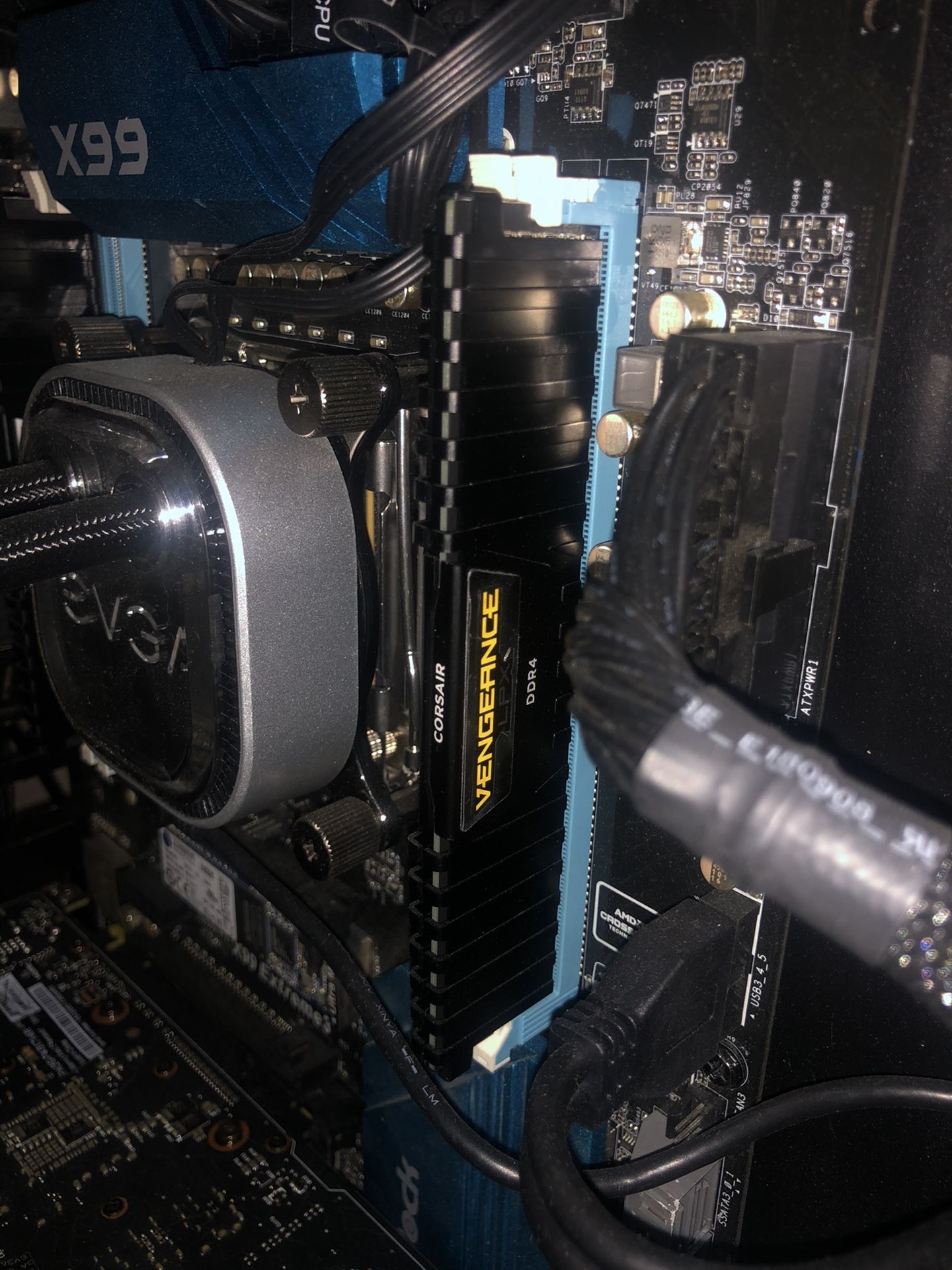 Corsair Vengeance 16gb (8x2) RAM DDR4