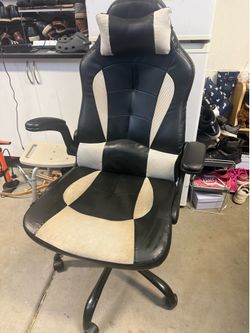 Gaming chair