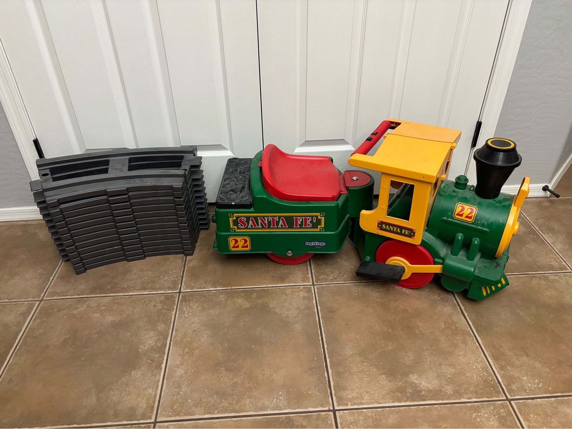 Peg Perego Train Set Peg Perego Santa Fe Ride-On Train with Tracks for Sale in Chandler, AZ ...