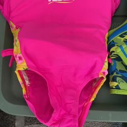 Toddler Life vest (Size: 3-4 T)