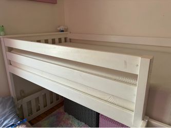 Full size loft bed