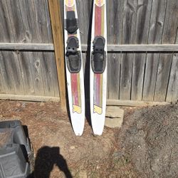 Rivera Graphite 66' Competition Water Ski's