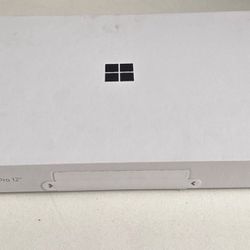 Microsoft surface pro copilot + Pc 12” touch screen snapdragon x plus 16gb 256gb latest model 11th edition 