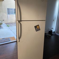 Whirlpool Refrigerator 