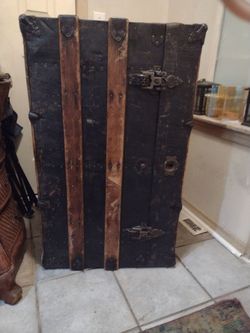 Vintage Steam trunk