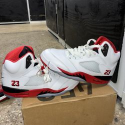 2025 Air Jordan 5 Retro 'Fire Red' 2025