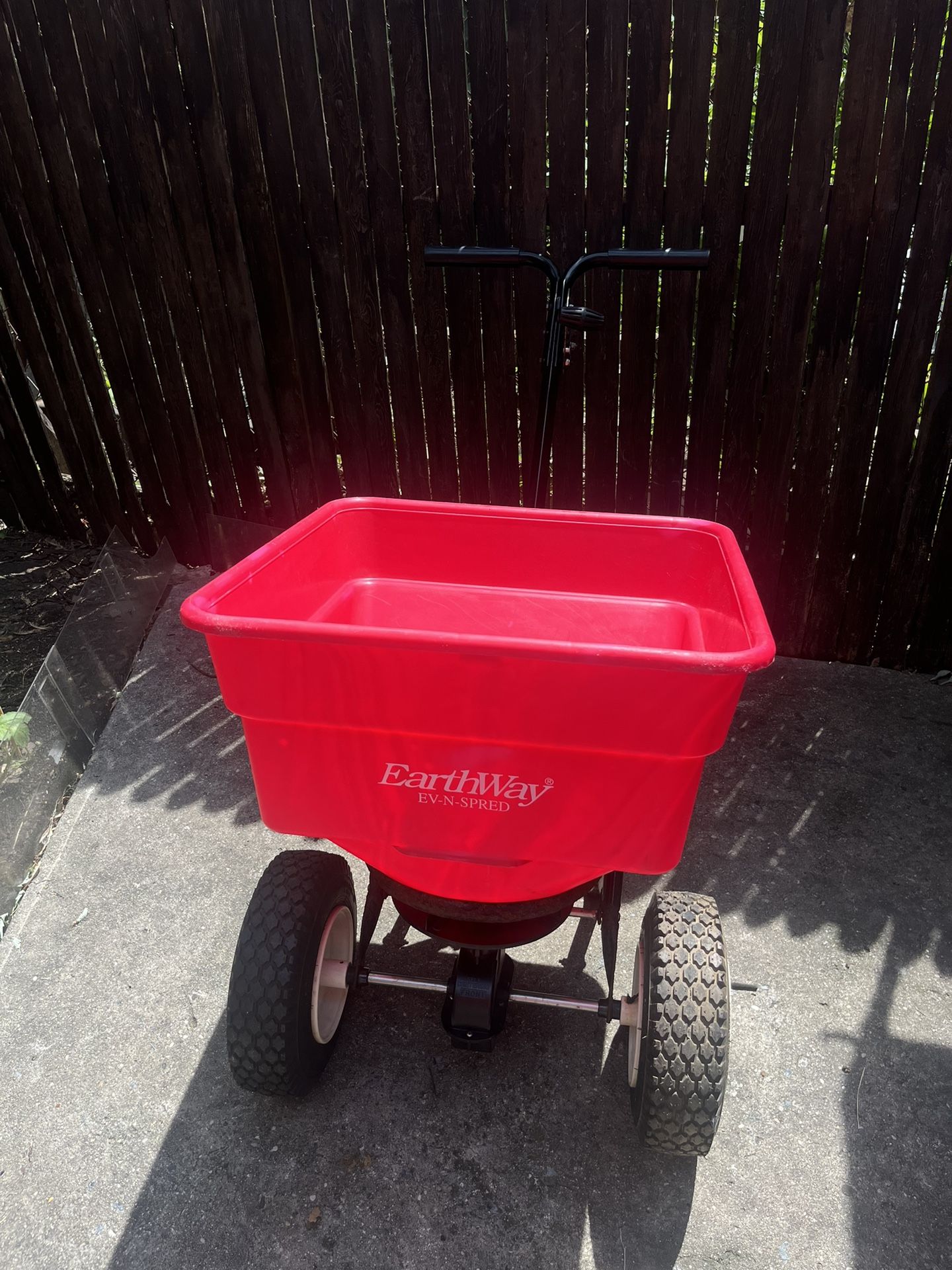 Commercial Broadcast Spreader