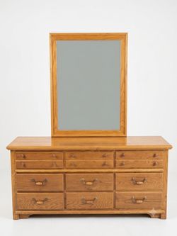 Thomasville Furniture Complete Bedroom Suite