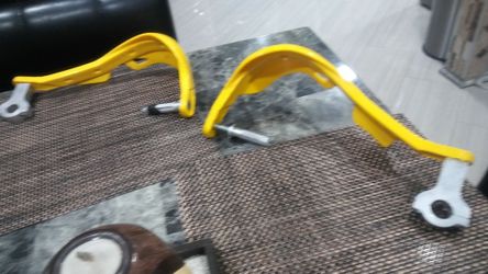 A tv Handal bar protecters universal $25.0