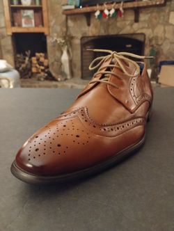 (Size 8.5) Men's, Like New, Bruno Marc Men's Hutchingson_3 Camel Wingtip Dress Oxford Shoes.
