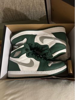 Nike Shoes Air Jordan 1 Retro High OG (GS) women’s size 8