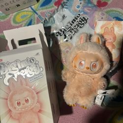 2 Labubu Replicas 
