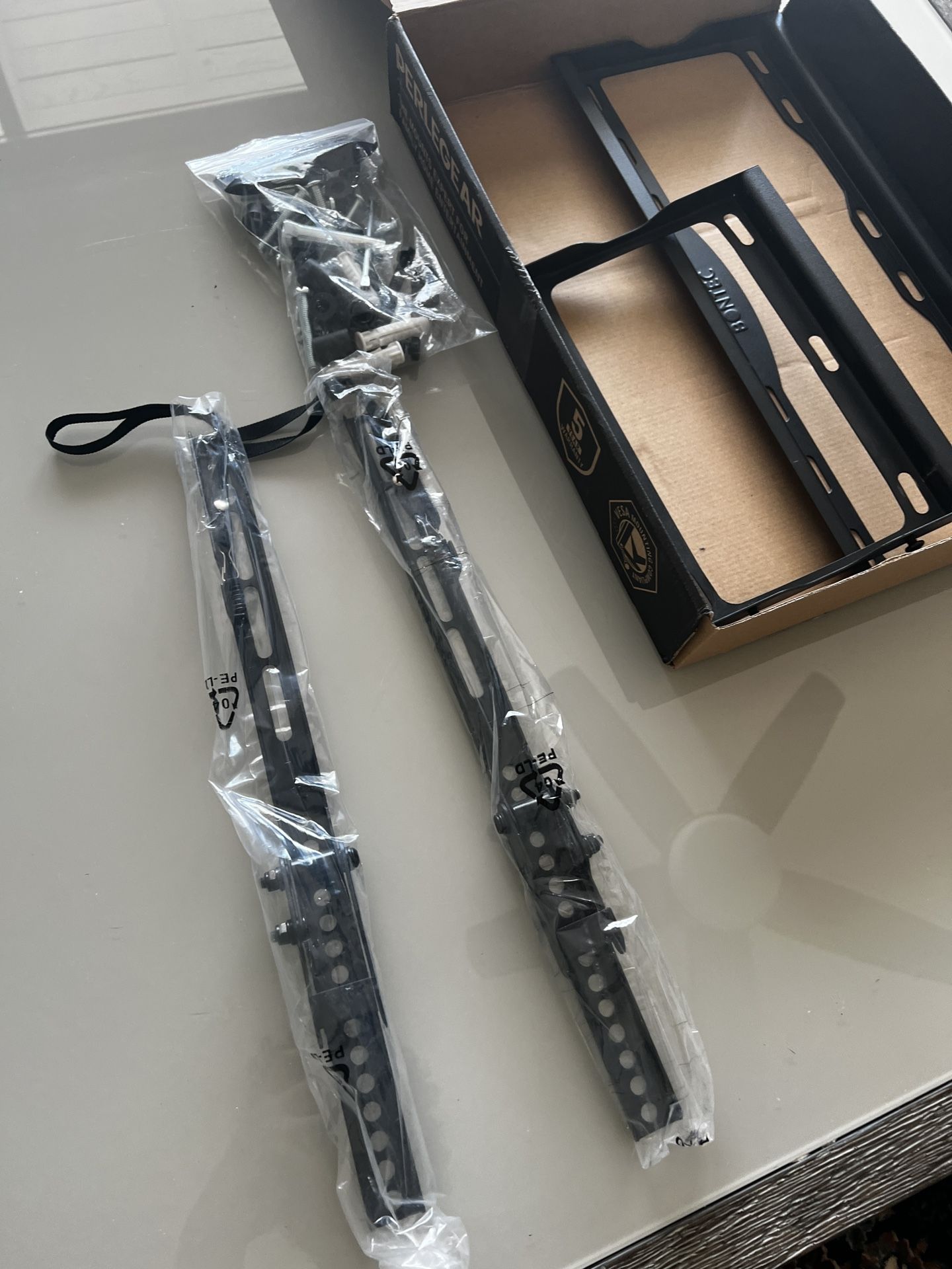 Wall TV MOUNT