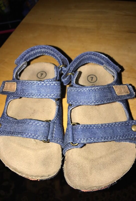 Girls toddler size 7 sandals