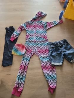Girl Clothes