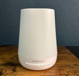 Momcozy nightlight/sound machine