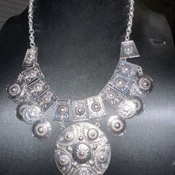 BRAND NEW - Costume Jewelry -  Silver Coins Necklace - Medium Length