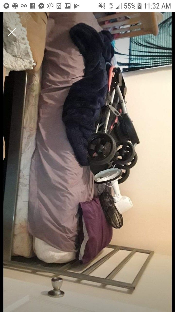 Twin bed with metal frame and box spring
