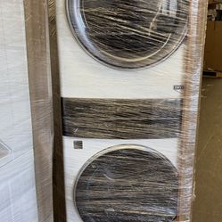 Electrolux Brand New Apartment Washer And Dryer