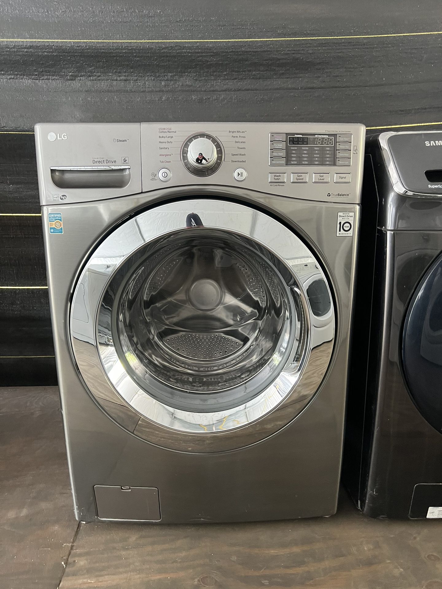 LG Front Loader Washer    60 day warranty/ Located at:📍5415 Carmack Rd Tampa Fl 33610📍