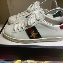 Authentic Gucci Sneakers Size 6 Woman