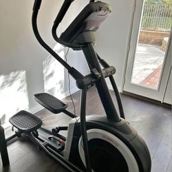 Pro-form Elliptical Machine 