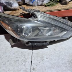 Nissan Altima Right Headlight Black Oem