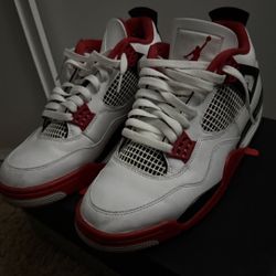 jordan 4 fire reds size 9.5