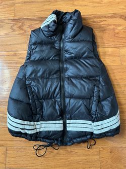Like new Kids Black Puffer Vest size 7