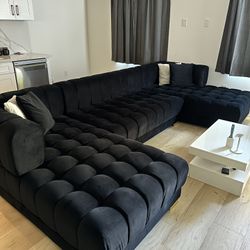 Black Velvet Couch 