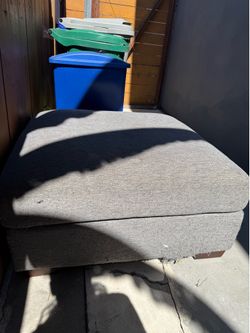 Free ottoman couch