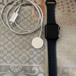 Apple Watch SE (2nd Gen) GPS