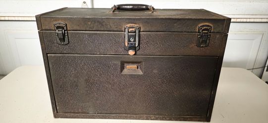Vintage Kennedy toolbox