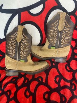 Boys boots