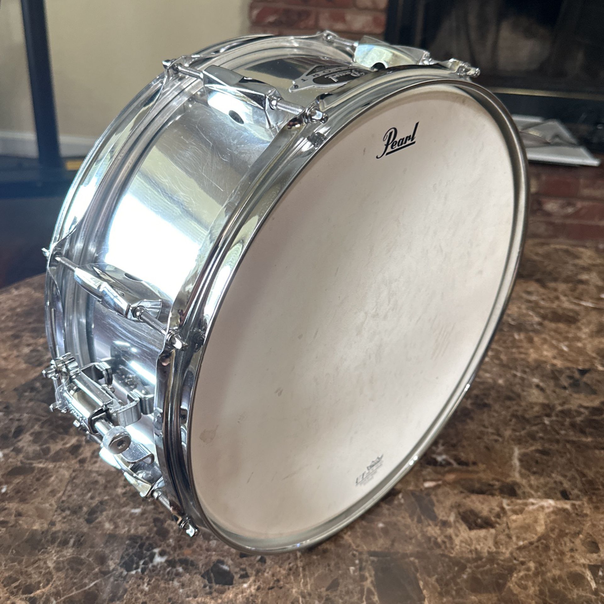14” Inch Pearl Chrome Snare. Remo/Pearl Skins Like New