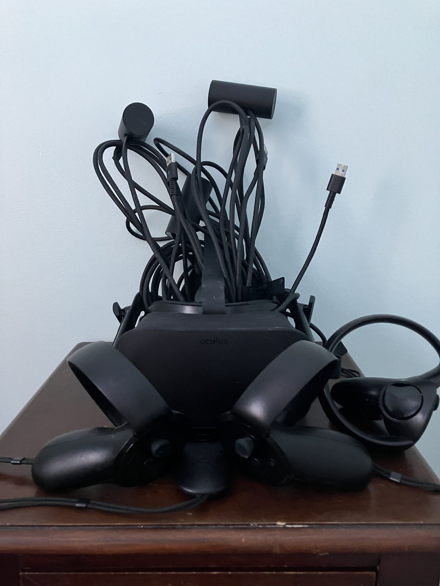 Oculus Rift S (for PC) w/ accessories