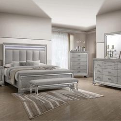 Queen Bedroom Set $1599