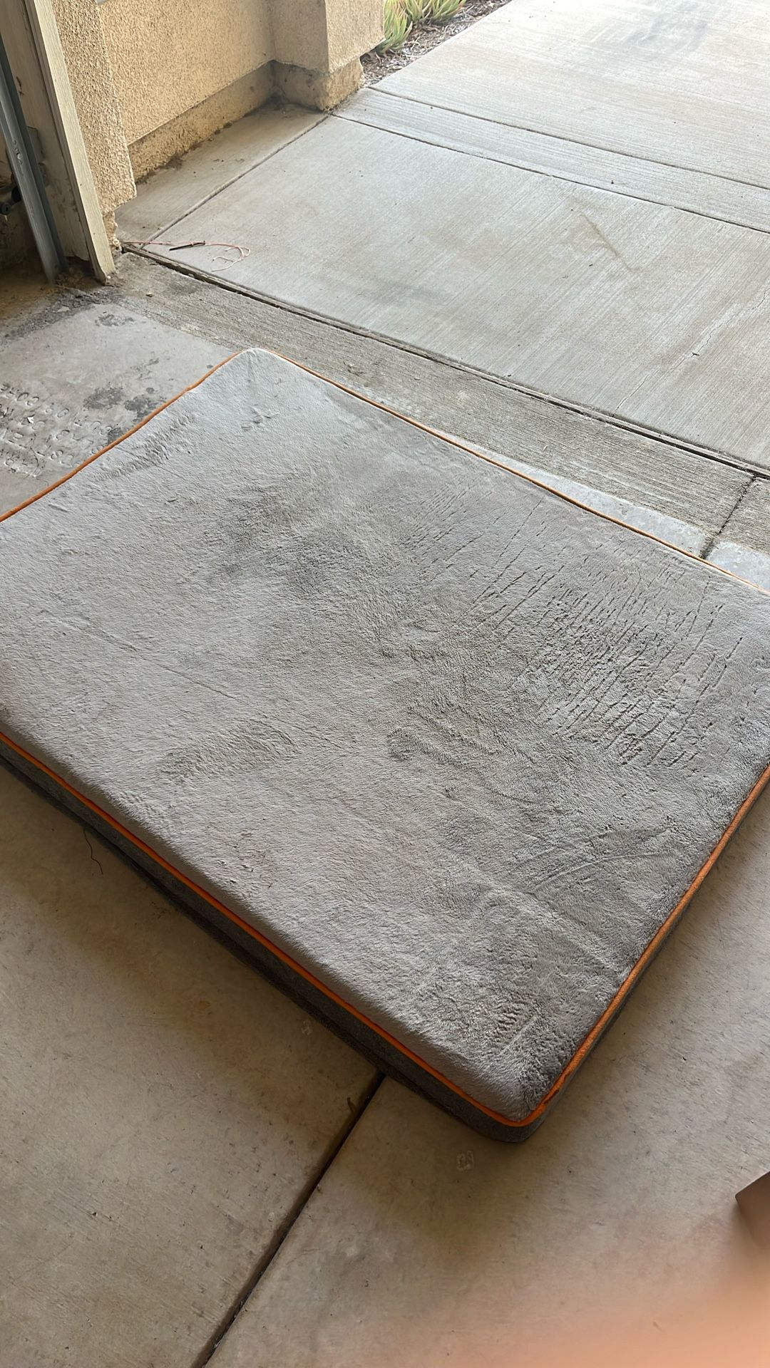 Toozey Large Dog Bed - Barely Used