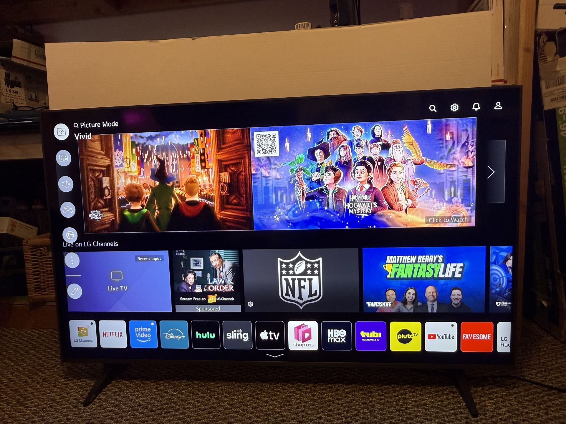 LG smart tv 50” like new